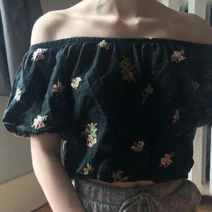 American Eagle Off-The-Shoulder Crop Top Black